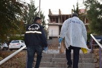 AHMET YESEVI - Emekli Polis KHK İle İhraç Edilen Polis Memurunu Silahla Yaraladı