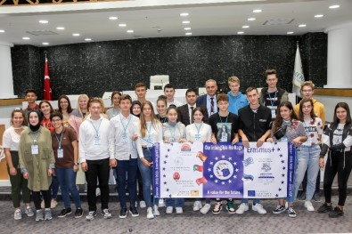 Erasmus Öğrencileri Meram Belediyesini Ziyaret Etti