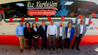 Kız Kardeşim Eğitim Tırı Denizlili Kadınlarla Buluştu