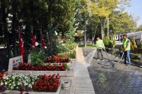 BAĞLUM - Mezarlıklarda Kış Öncesi Kapsamlı Temizlik Çalışması