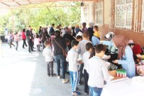 İSMAIL YAVUZ - Minik Öğrencilerden Mehmetçik Vakfına Bağış