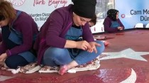 POLONEZKÖY - (Özel) Dev Cam Mozaikten Türk Bayrağı Beykoz'da Hazırlanıyor