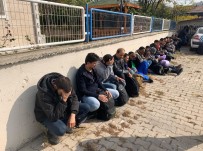 Tekirdağ'da 25 Kaçak Göçmen Yakalandı