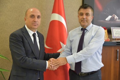 Van'daki Sağlık Çalışanlarına 3 Yıl İçin 4 Bin TL Maaş Promosyonu