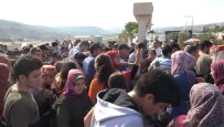 CANAN KARATAY - Festivalde 'CZN Burak' İzdihamı