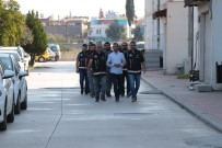 FETÖ'nün Türkiye Finansman Sorumlusunu Adana Polisi Yakaladı