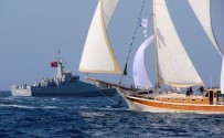 KARDAK - Savaş Gemisi Korudu, Yelkenliler Yarıştı
