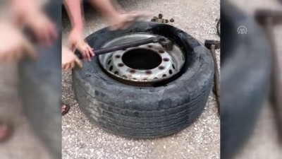 Tırın Lastiğinden Kaçak Sigara Çıktı