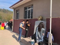 SOSYAL SORUMLULUK PROJESİ - Üniversiteliler Okul Boyadı