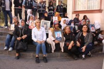 OTURMA EYLEMİ - HDP Önünde Evlat Nöbeti Tutan Ailelere Bir Destek De Hatay'dan