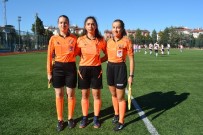 EMRESPOR - Isparta'daki Erkek Futbol Maçını 3 Kadın Hakem Yönetti
