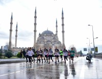ÖZDEMİR SABANCI - 10. Uluslararası Adana Kurtuluş Yarı Maratonu Ve Halk Koşusu