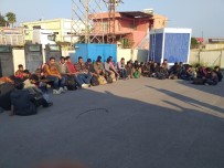 İNSAN TİCARETİ - 81 Kaçak Göçmene 290 Bin Lira Para Cezası