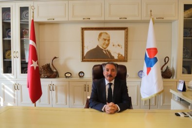 AİÇÜ Rektörü Prof. Dr. Abdulhalik Karabulut'un Cumhuriyet Bayramı Kutlama Mesajı
