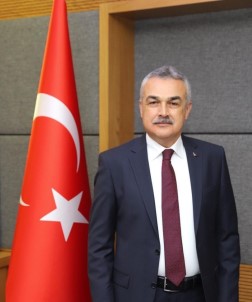 AK Partili Mustafa Savaş, Cumhuriyetin 96. Yaşını Kutladı