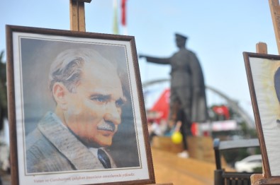 Biriktirdiği Atatürk Fotoğrafları İle Sergi Açtı