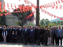 GARNIZON KOMUTANLıĞı - Çeşme'de Cumhuriyet Bayramı Kutlamaları Başladı