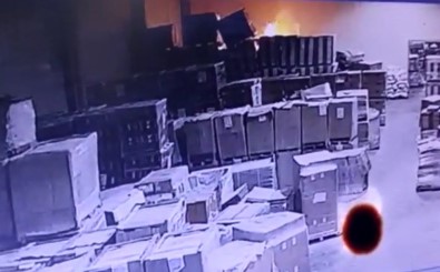 Konya'daki Fabrika Yangının Çıkış Anı Güvenlik Kamerasında