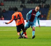 Süper Lig Açıklaması Medipol Başakşehir Açıklaması 0 - Trabzonspor Açıklaması 0 (İlk Yarı)