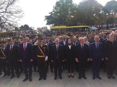 Tekirdağ'da Atatürk Anıtı'na Çelenk Sunuldu