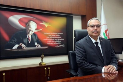 Vali Gündüzöz'den Cumhuriyet Bayramı Mesajı