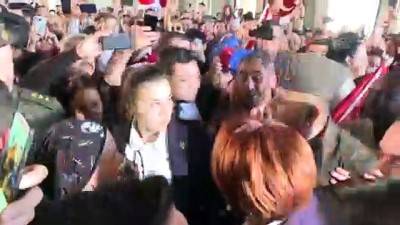 Akşener, Gençlerle Anıtkabir'i Ziyaret Etti