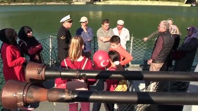 Bartın'da Askeri Gemi Ziyarete Açıldı