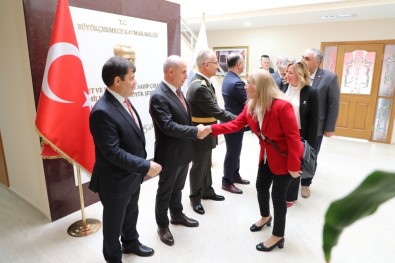 Büyükçekmece'de Cumhuriyet'in 96. Yılı Kutlandı