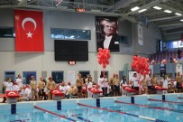 BAYRAK YARIŞI - Cumhuriyet İçin Yüzdüler