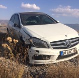 MEHMET AKDAĞ - Denizli'de 2 Otomobil Çarpıştı, Karı Koca Yaralandı