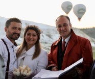 SıRADıŞı - Gökyüzünde Sıcak Hava Balonunda Nikah Töreni