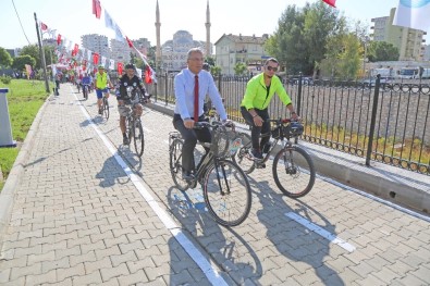 Mezitli'de1 Kilometrelik Bisiklet Ve Yürüyüş Yolu Açıldı