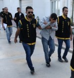 KAPKAÇ - Motosikletli Kapkaççılar Tutuklandı