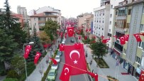 BELEDİYE BAŞKANLIĞI - Nevşehir Sokakları Ay-Yıldıza Büründü