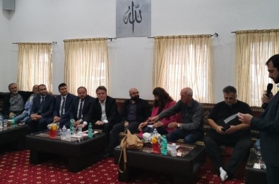 Alman Bakan Lucha, DİTİB Eyüp Sultan Camii'ni Ziyaret Etti
