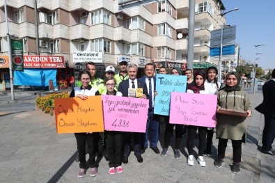 Belediye Başkanı Tahmazoğlu Yaya Geçidi Nöbetinde