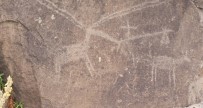 DAĞ KEÇİSİ - Bingöl'de Taş Devrine Ait, 12 Bin Yıllık Kaya Resimleri Bulundu