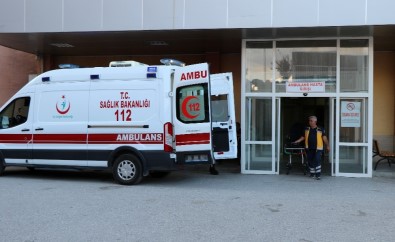 Erzincan'da Yıldırım Düşmesi Sonucu 2 Asker Hafif Yaralandı