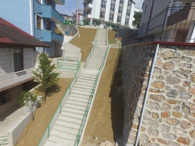 İzmit Belediyesi Şehrin Dört Bir Yanında Çalışıyor
