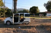 MERKEZ EFENDİ - Manisa'da Silahlı Kavga Açıklaması 1 Ağır Yaralı