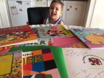 KÖK HÜCRE - Minik Öykü Artık Saçlı İnsan Resimleri Çiziyor