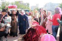 GENÇLİK MERKEZİ - Down Sendromlu Aysun'un Hayali Gerçekleşti