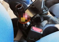 DUR İHTARI - Dur İhtarı Yapan Polise Çarptı