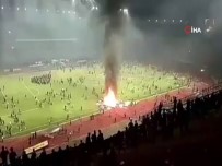 Maç Bitti, Saha Savaş Alanına Döndü