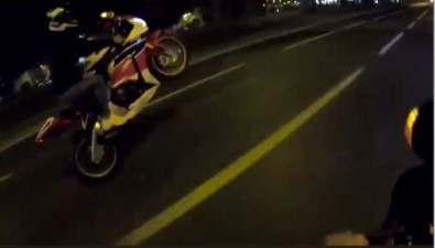 (Özel) İstanbul'da Motosikletli Magandanın 'Tek Teker' Ve 'Makas' Terörü Kamerada