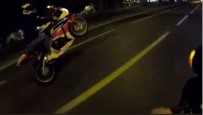 MECIDIYEKÖY - (Özel) İstanbul'da Motosikletli Magandanın 'Tek Teker' Ve 'Makas' Terörü Kamerada