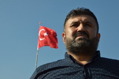 (Özel) Mehmetçiğe Türk Bayrağıyla Destek