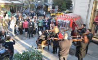 FİLARMONİ ORKESTRASI - Adıyaman Filarmoni Orkestrası İstanbul'da Cadde Konseri Verdi