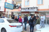 ÖMER HALİSDEMİR - Antalya'da Çorapla Kuyumcu Soyan Hırsız 3 Kilo Altınla Yakalandı