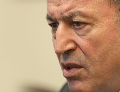 Bakan Akar ve komutanlar sınırın sıfır noktasında